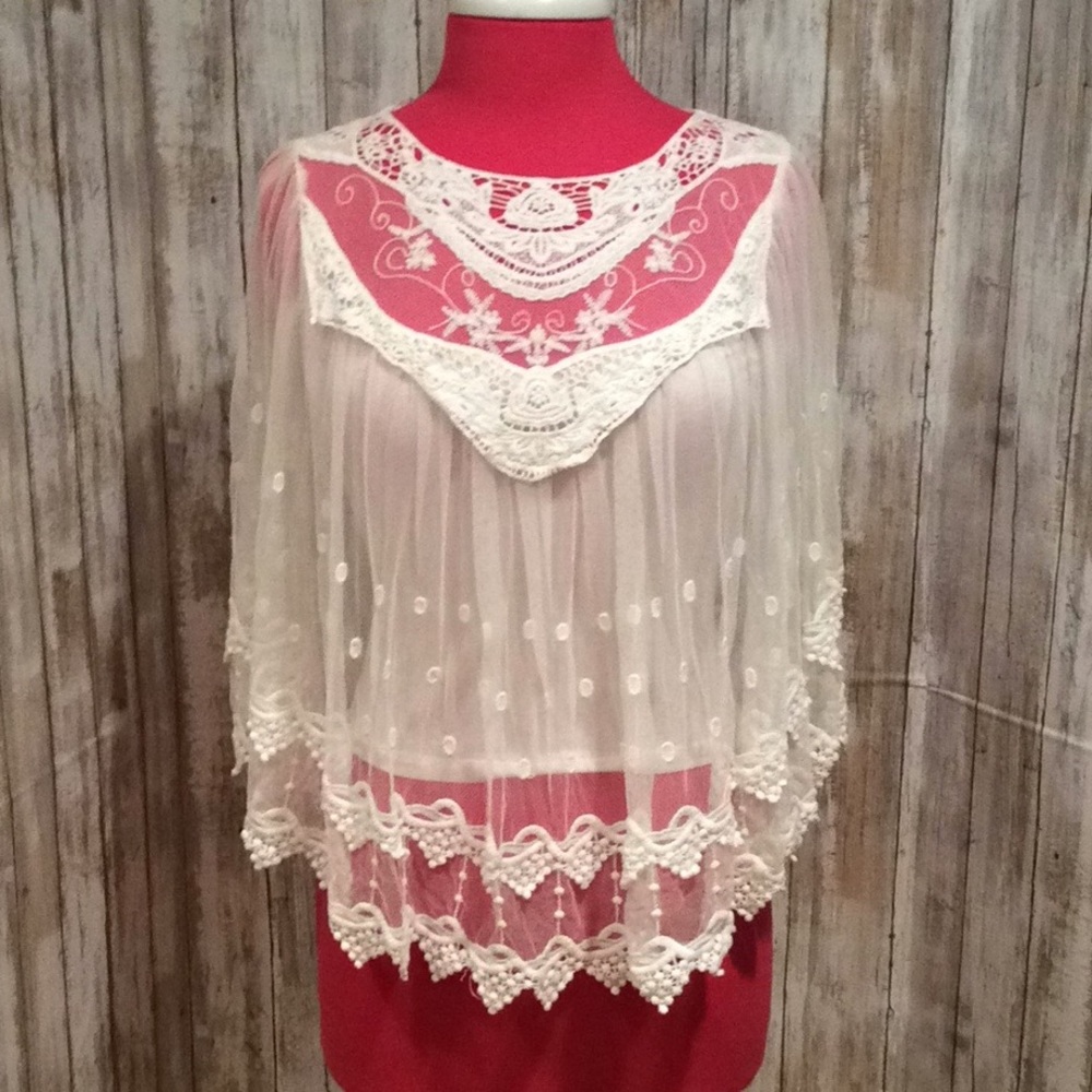 🌹 NEW, VICTORIAN INSPIRED LACE TOP